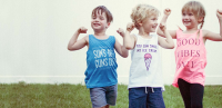 OFFERS CLOTHING AND GIFTS WITH QUALITY AND STORY